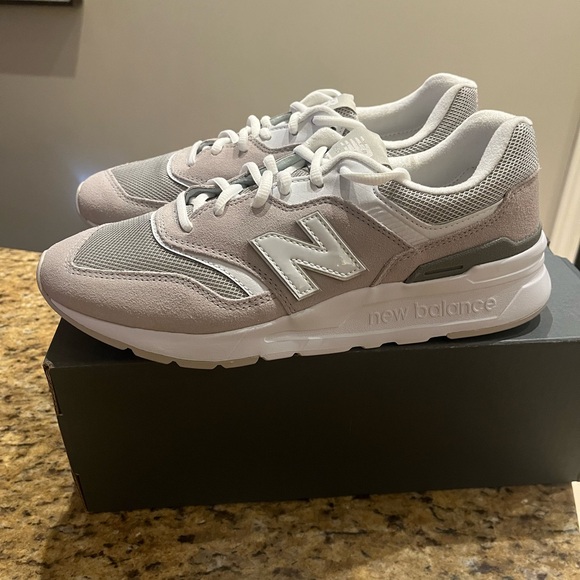 New balance 997H - Picture 2 of 4